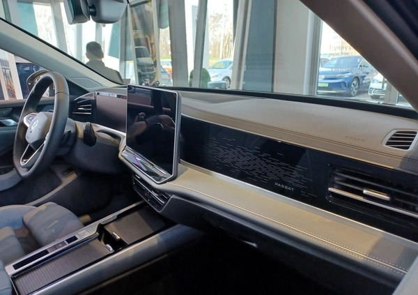 Volkswagen Passat cena 211900 przebieg: 1, rok produkcji 2024 z Kraków małe 154